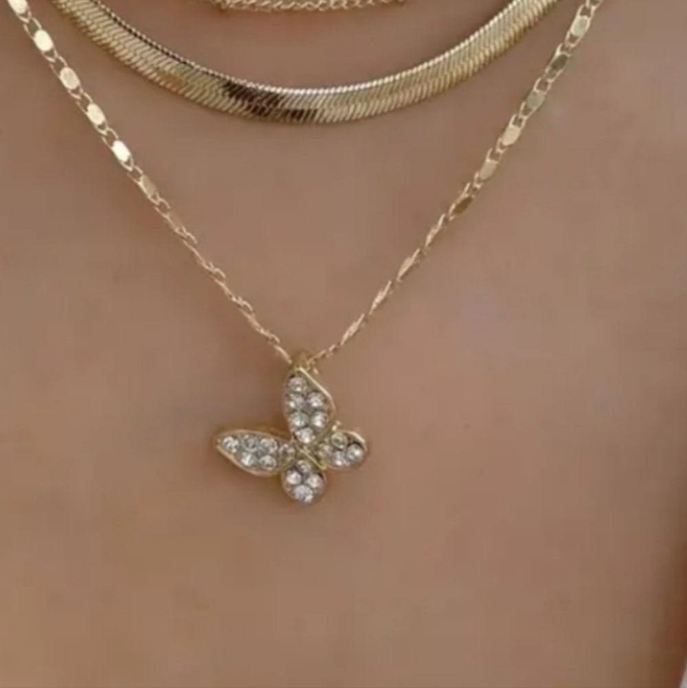 Necklace layers gold plated with pendant 🐻 🧸🧸